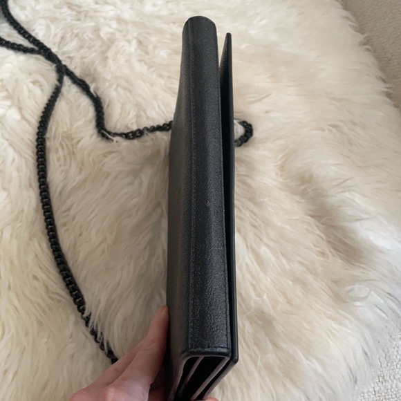 YSL Medium Kate Wallet on Chain - Picture 10 of 17